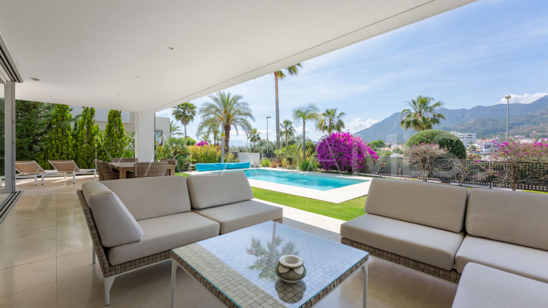 Villa for sale in Rio Real
