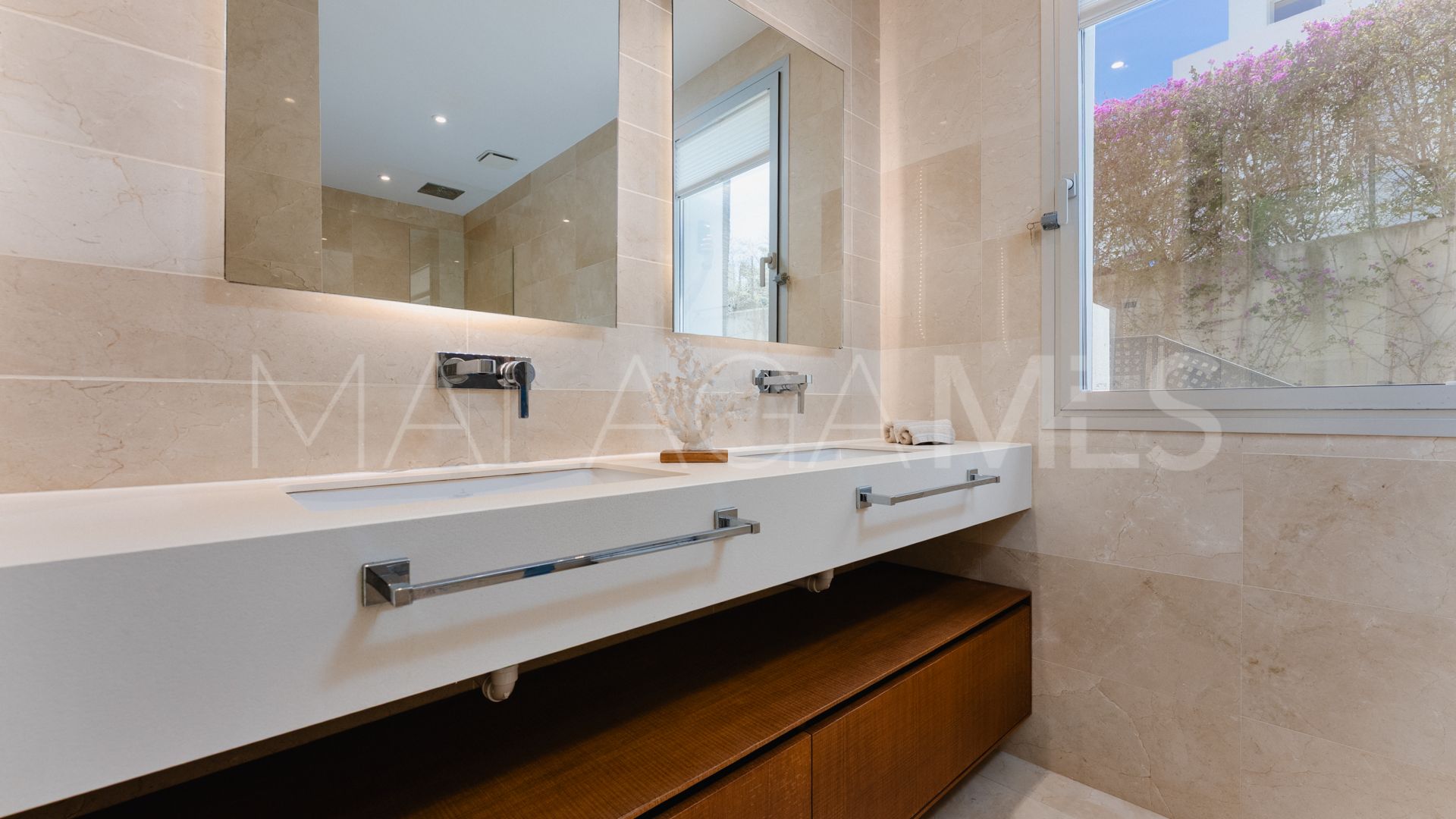 Villa for sale in Rio Real