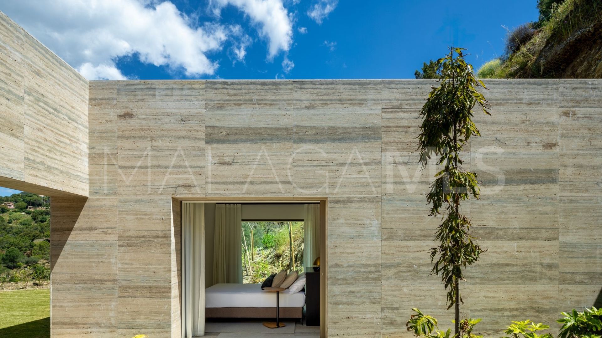 Villa for sale in El Madroñal