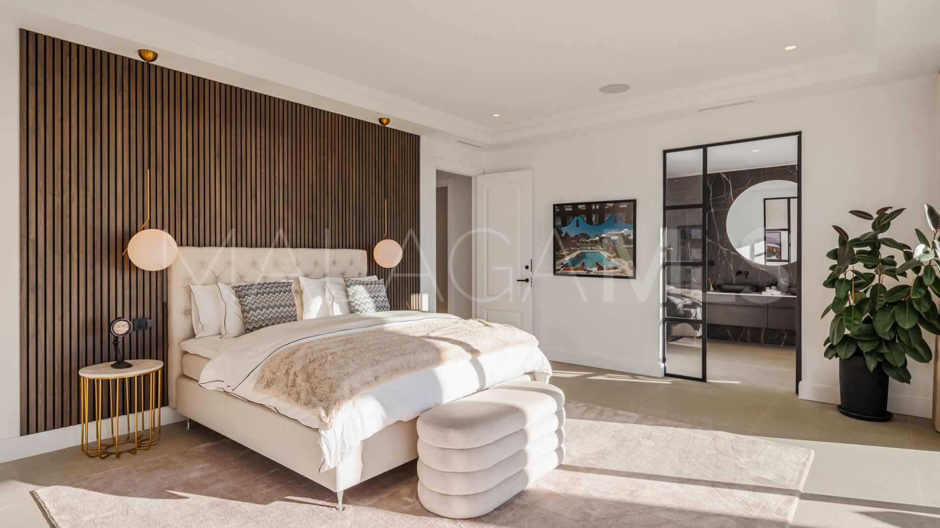 Buy villa de 6 bedrooms in Los Flamingos