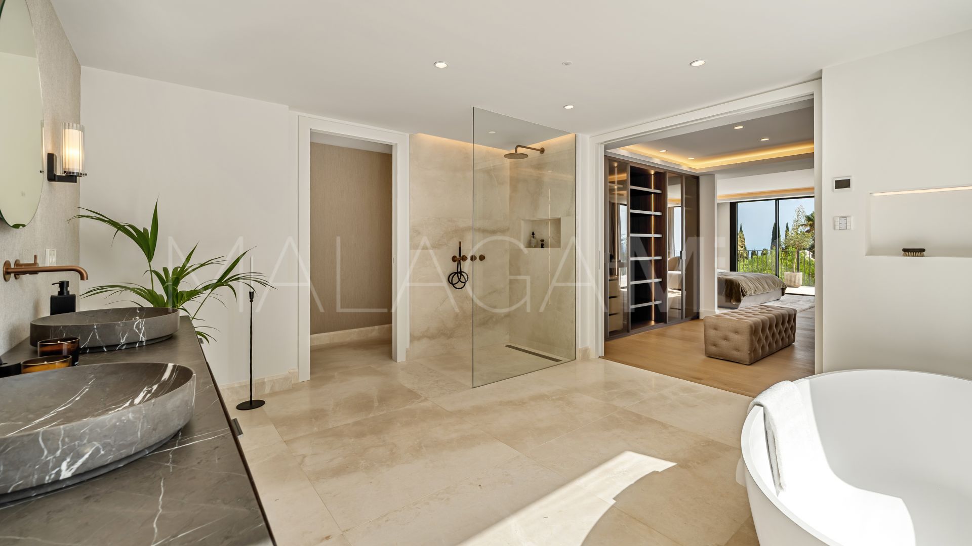 For sale Golden Mile villa