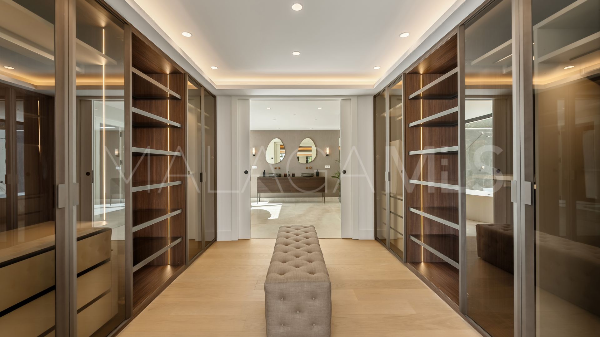 For sale Golden Mile villa