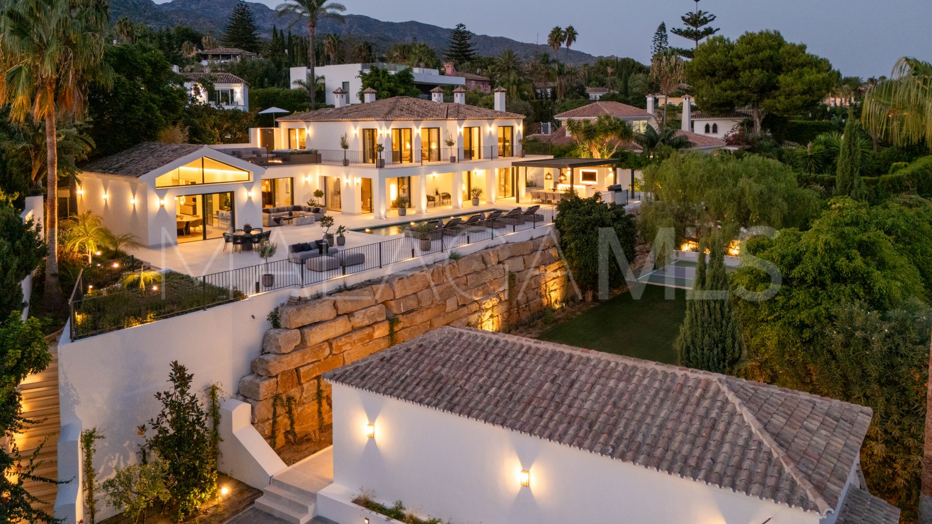 For sale Golden Mile villa