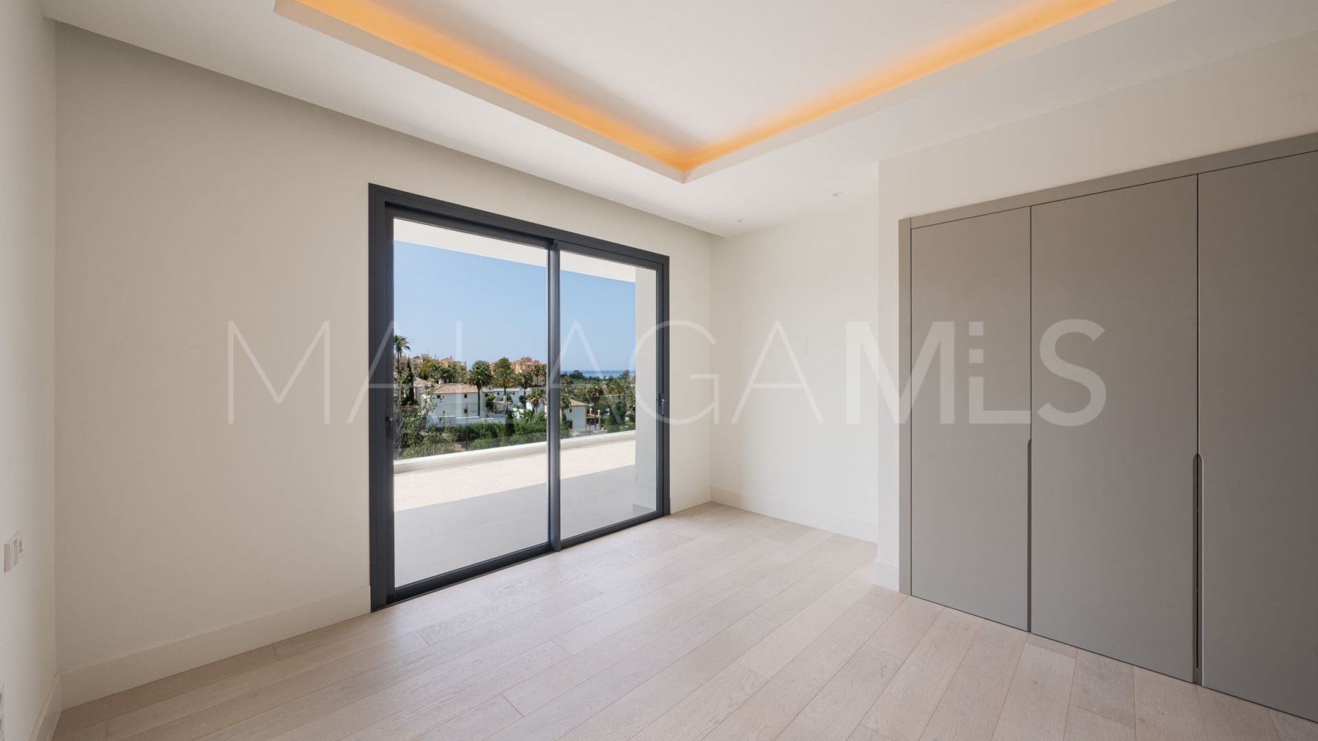 For sale villa in La Resina Golf