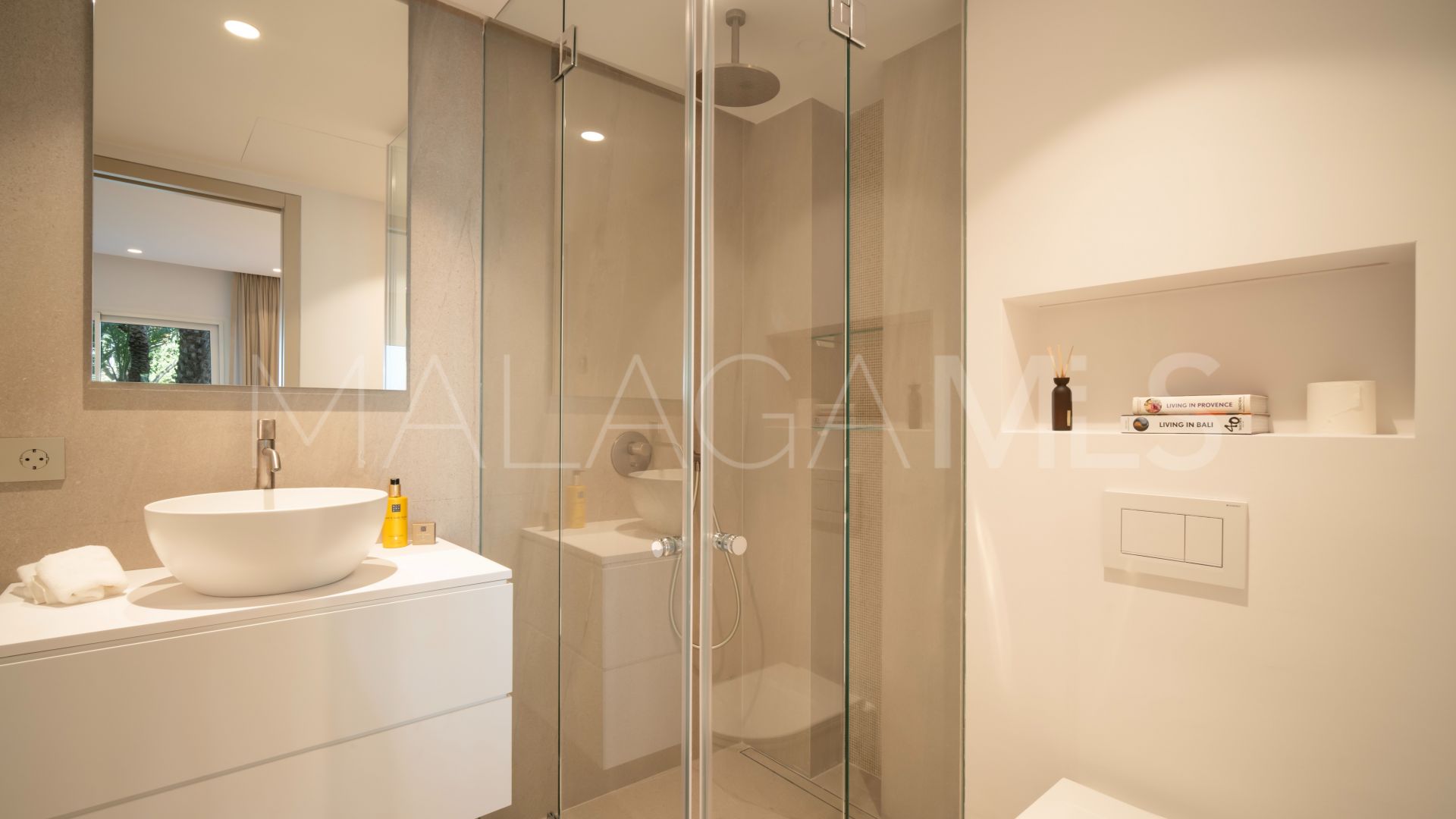 Marina Puente Romano ground floor apartment for sale
