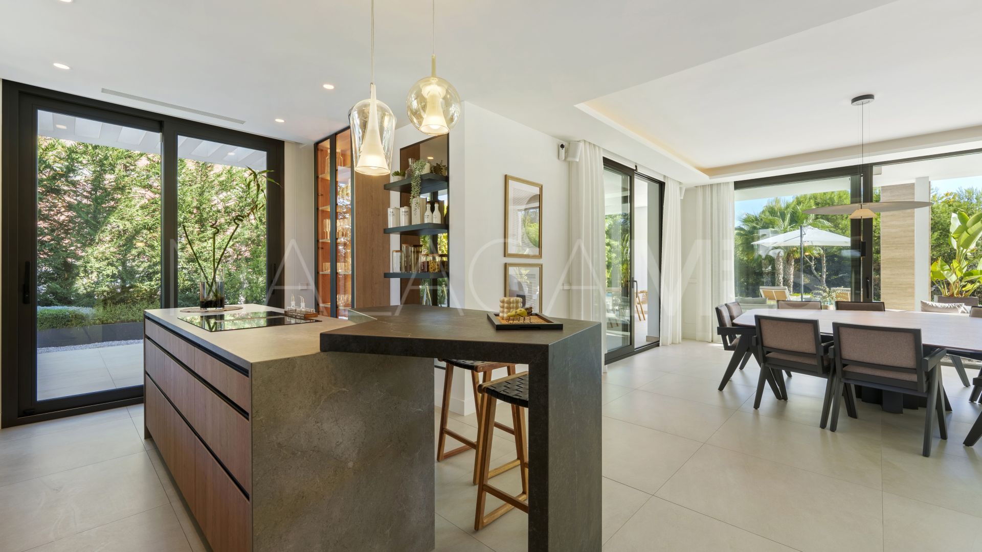 Altos de Puente Romano villa for sale
