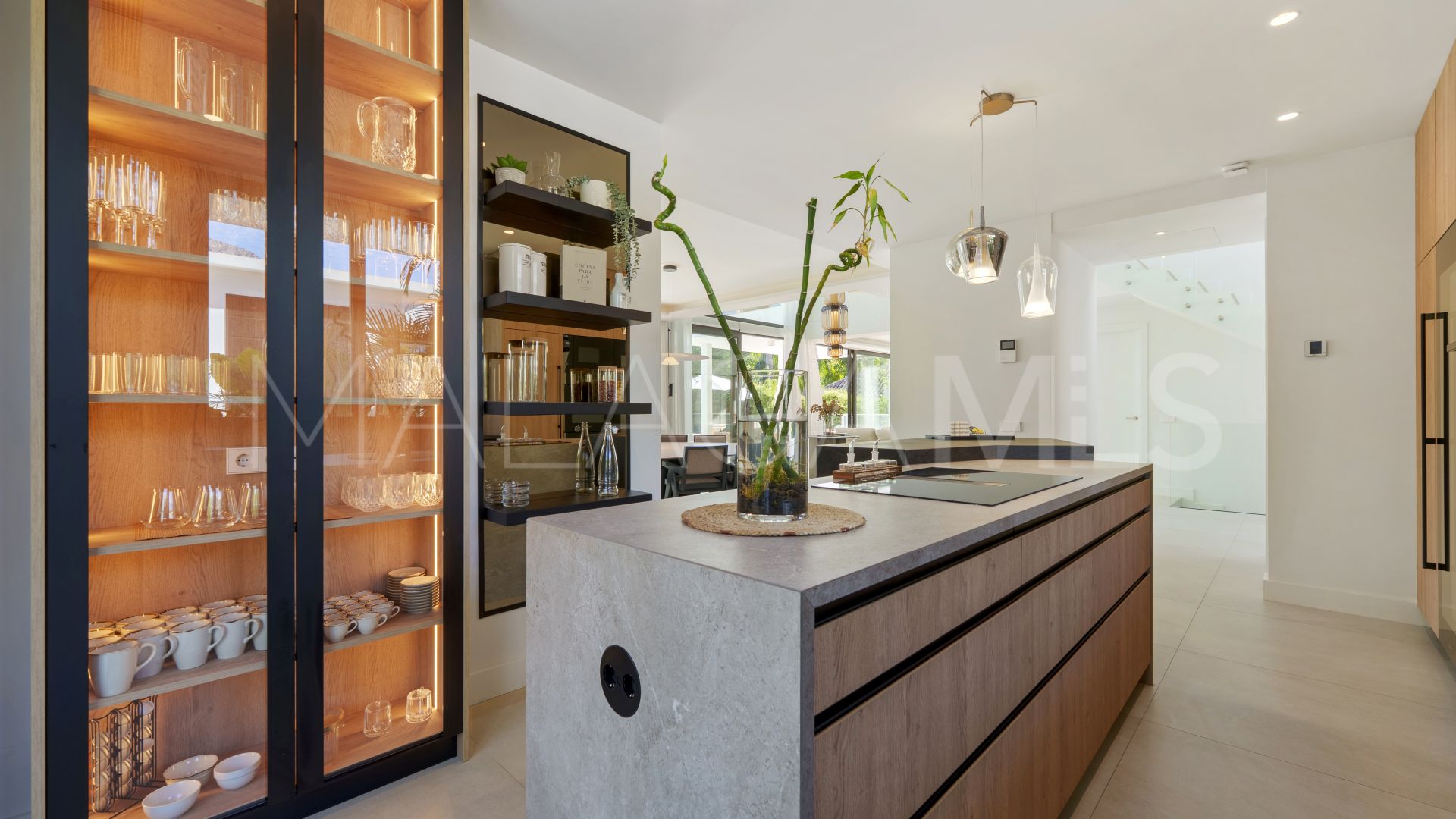 Altos de Puente Romano villa for sale