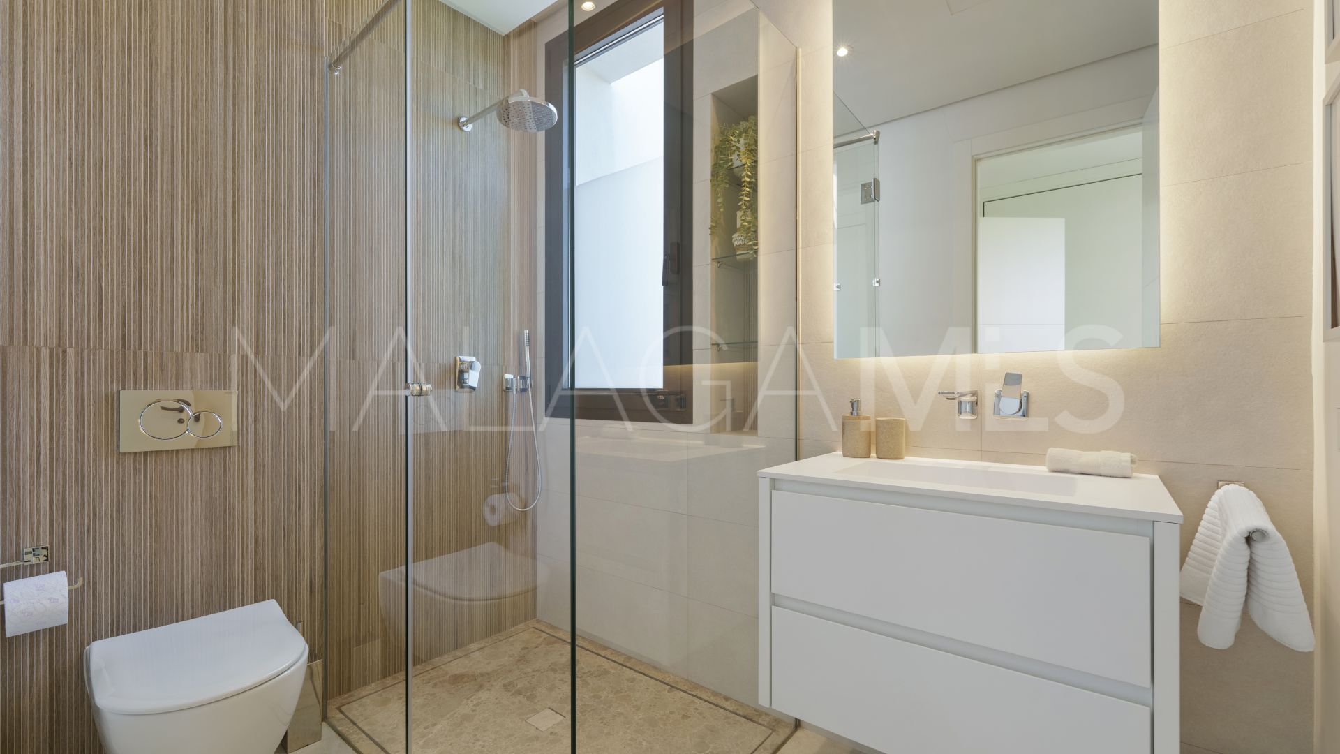 Altos de Puente Romano villa for sale