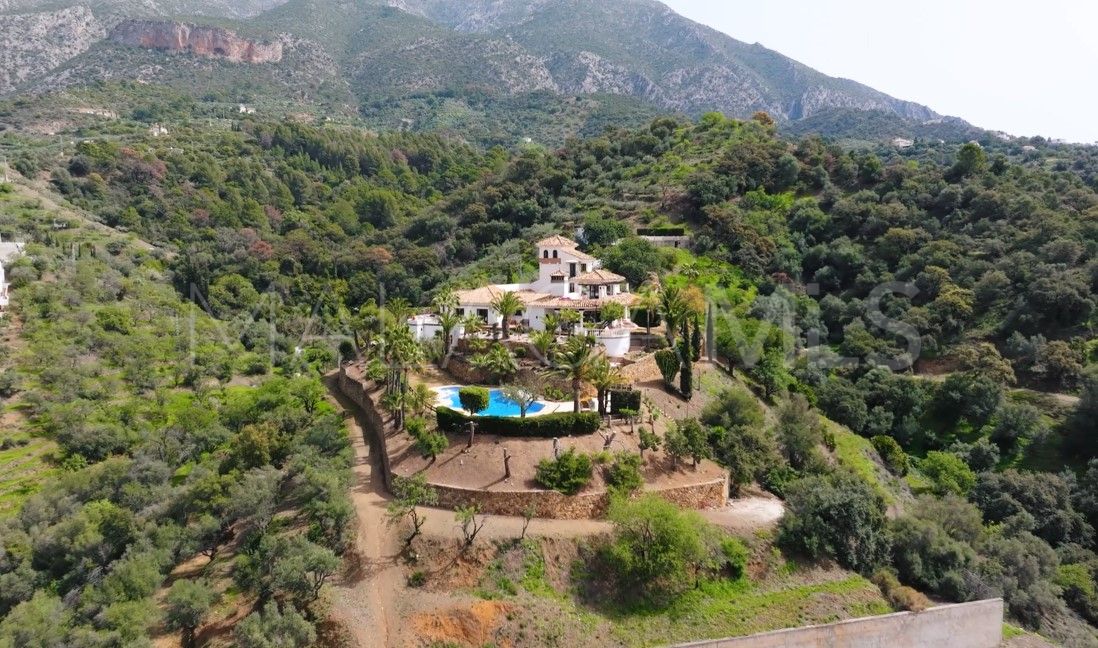 Finca for sale in Istan