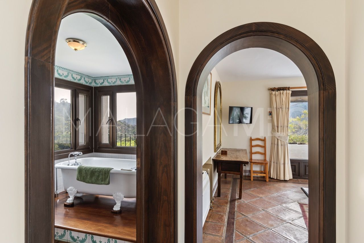 Finca for sale in Istan