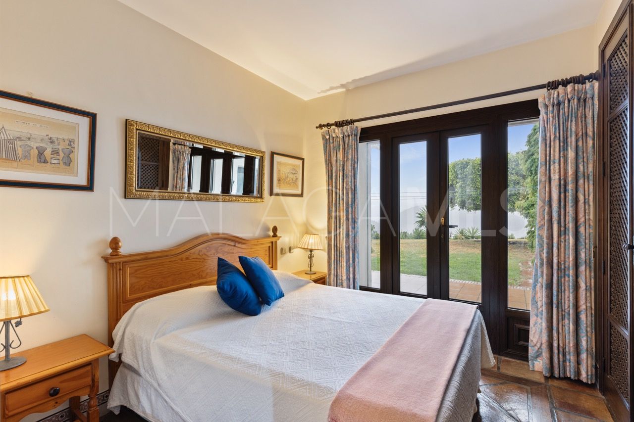 Finca for sale in Istan