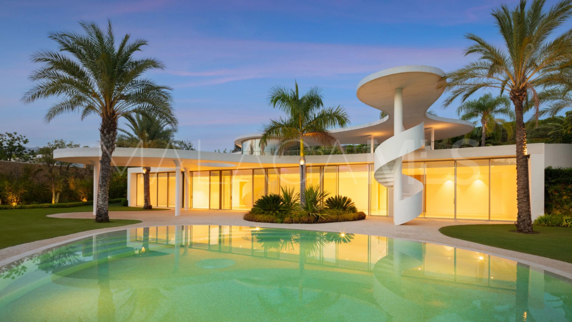 Finca Cortesin, villa de 4 bedrooms for sale