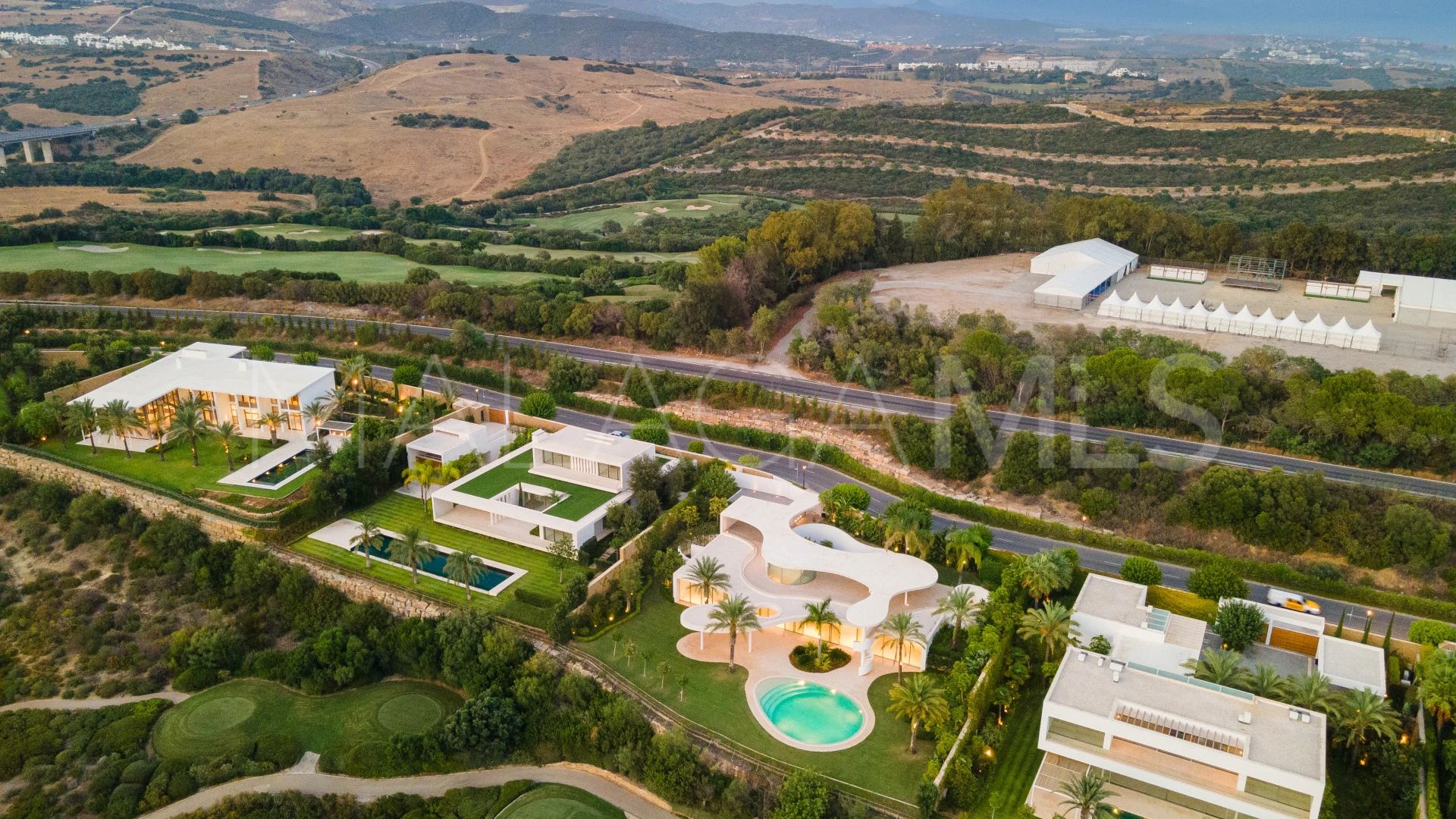 Finca Cortesin, villa de 4 bedrooms for sale