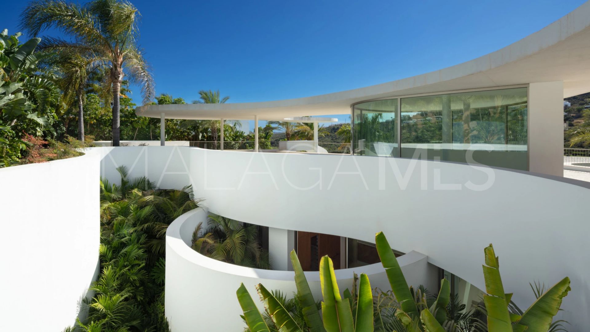 Finca Cortesin, villa de 4 bedrooms for sale