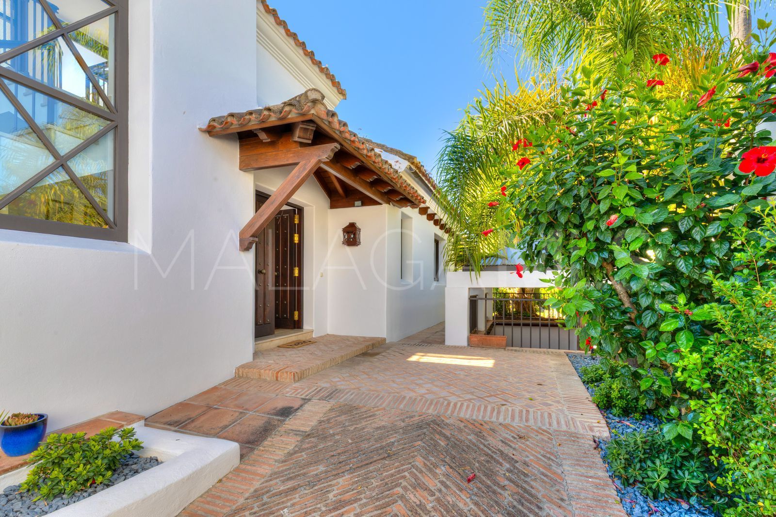 Villa for sale in Guadalmina Alta