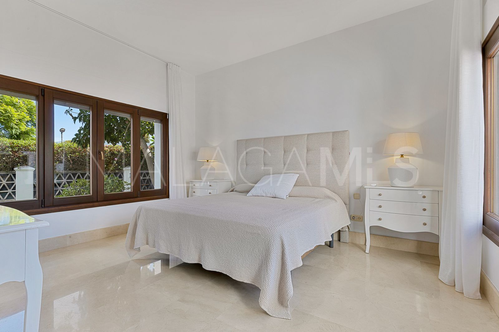 Villa for sale in Guadalmina Alta