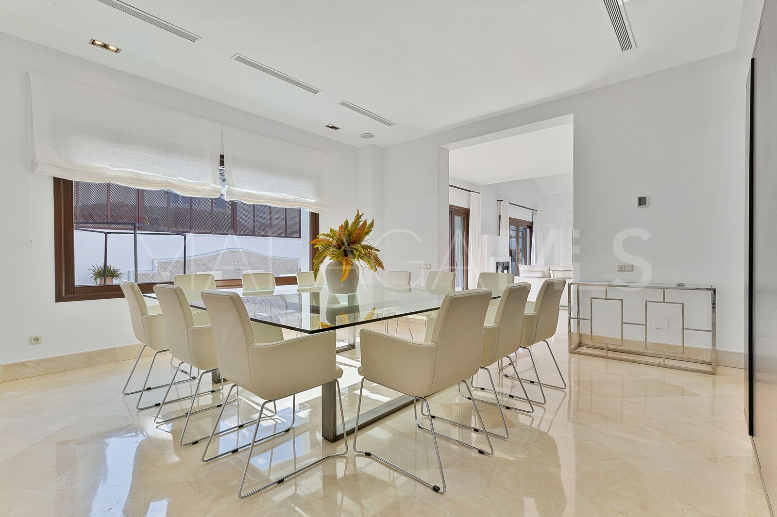 Villa for sale in Guadalmina Alta