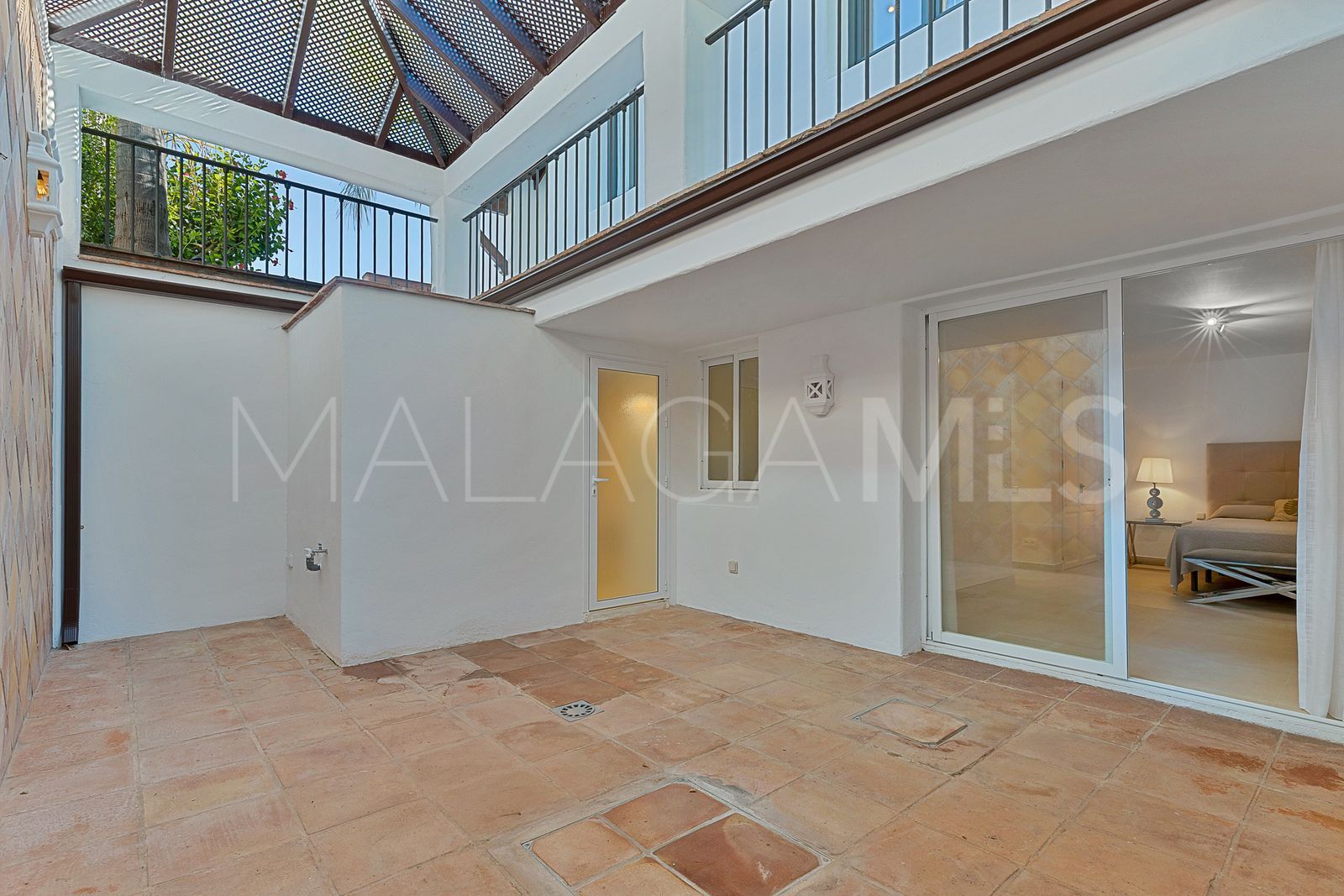 Villa for sale in Guadalmina Alta