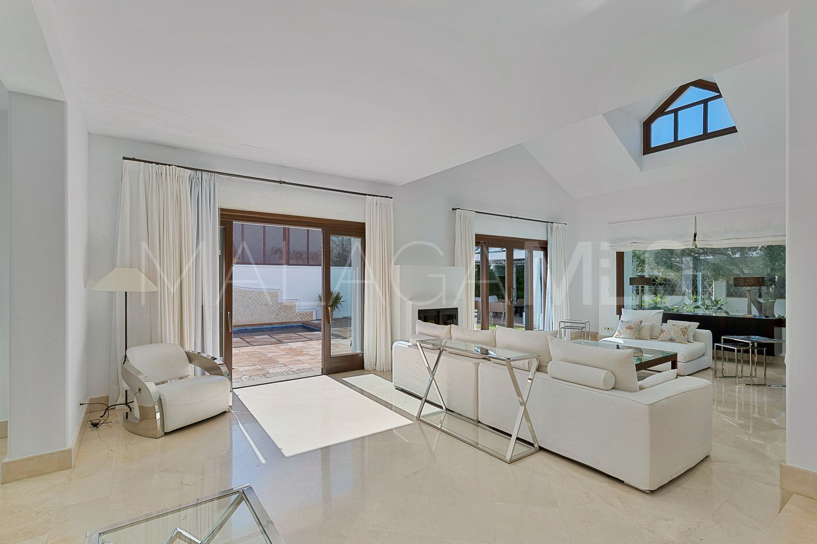 Villa for sale in Guadalmina Alta