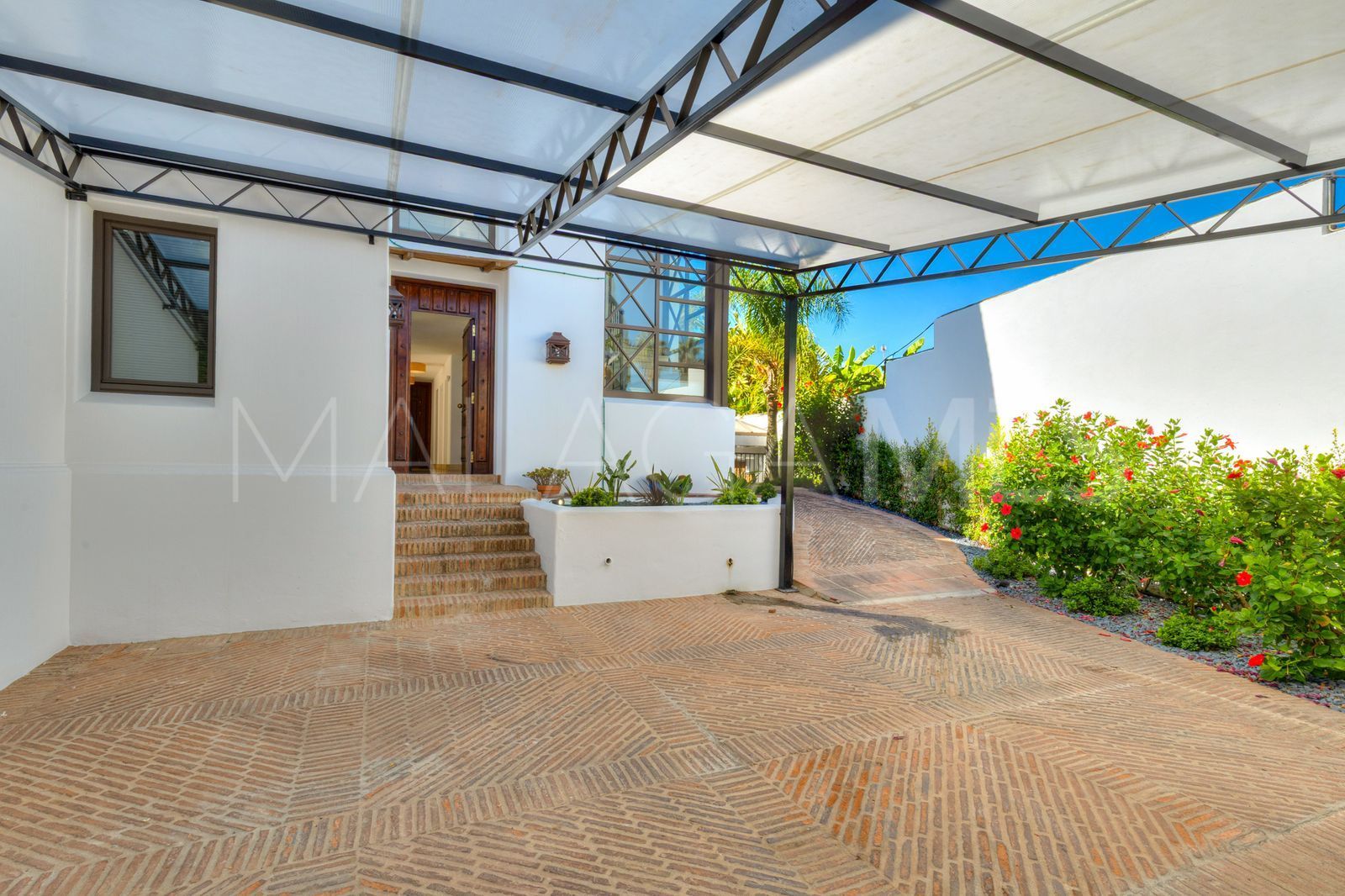 Villa for sale in Guadalmina Alta