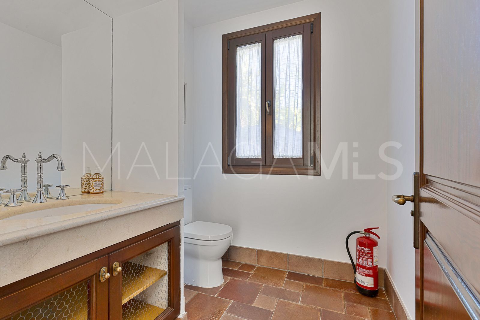 Villa for sale in Guadalmina Alta