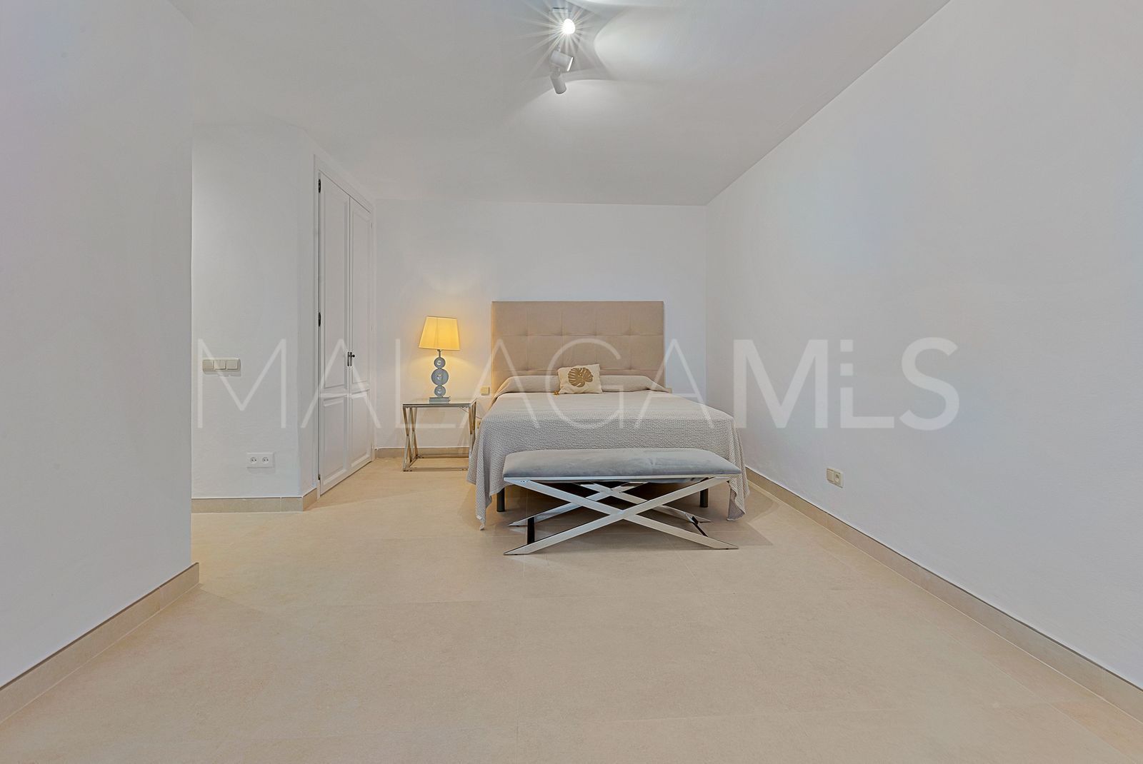 Villa for sale in Guadalmina Alta