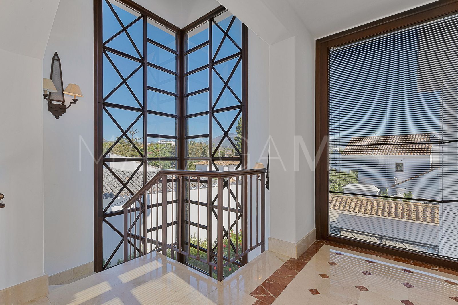 Villa for sale in Guadalmina Alta