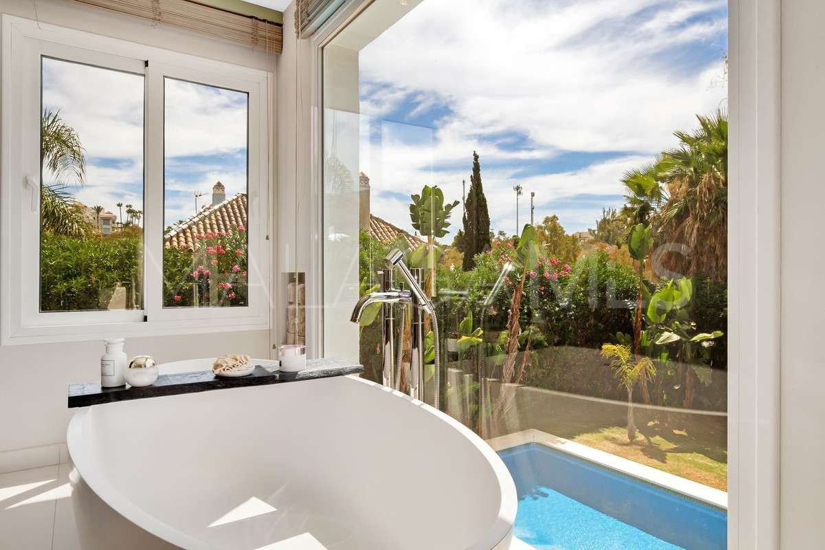 Villa for sale in Marbella Country Club