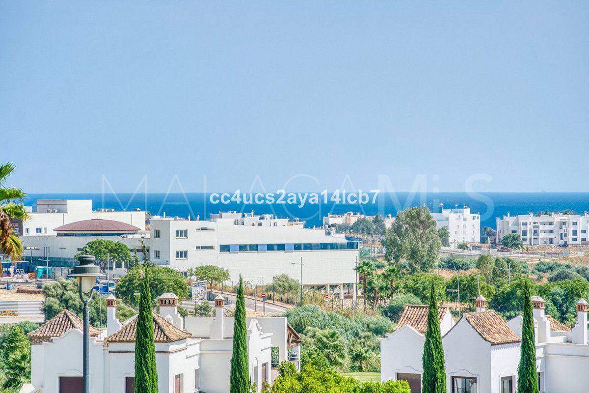 For sale Estepona West villa with 3 bedrooms