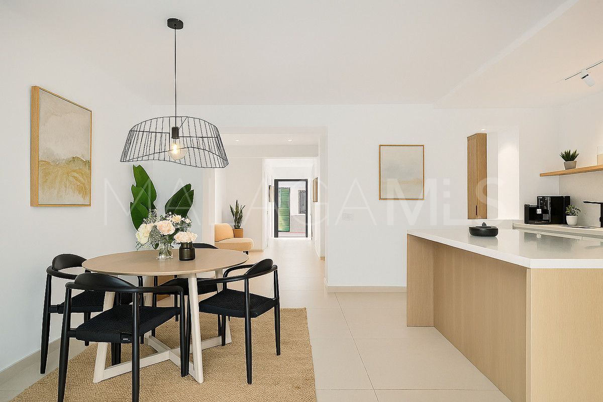 Markplanslägenhet for sale in Estepona Stad