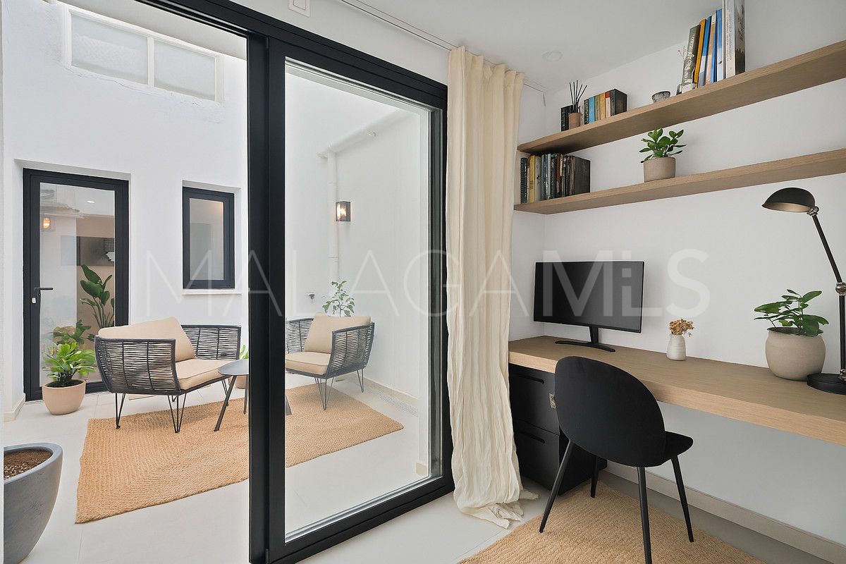 Markplanslägenhet for sale in Estepona Stad