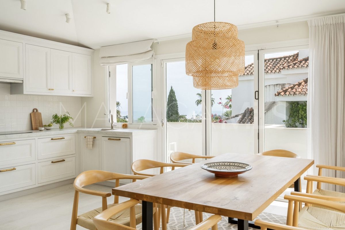 Villa for sale in Los Naranjos Hill Club