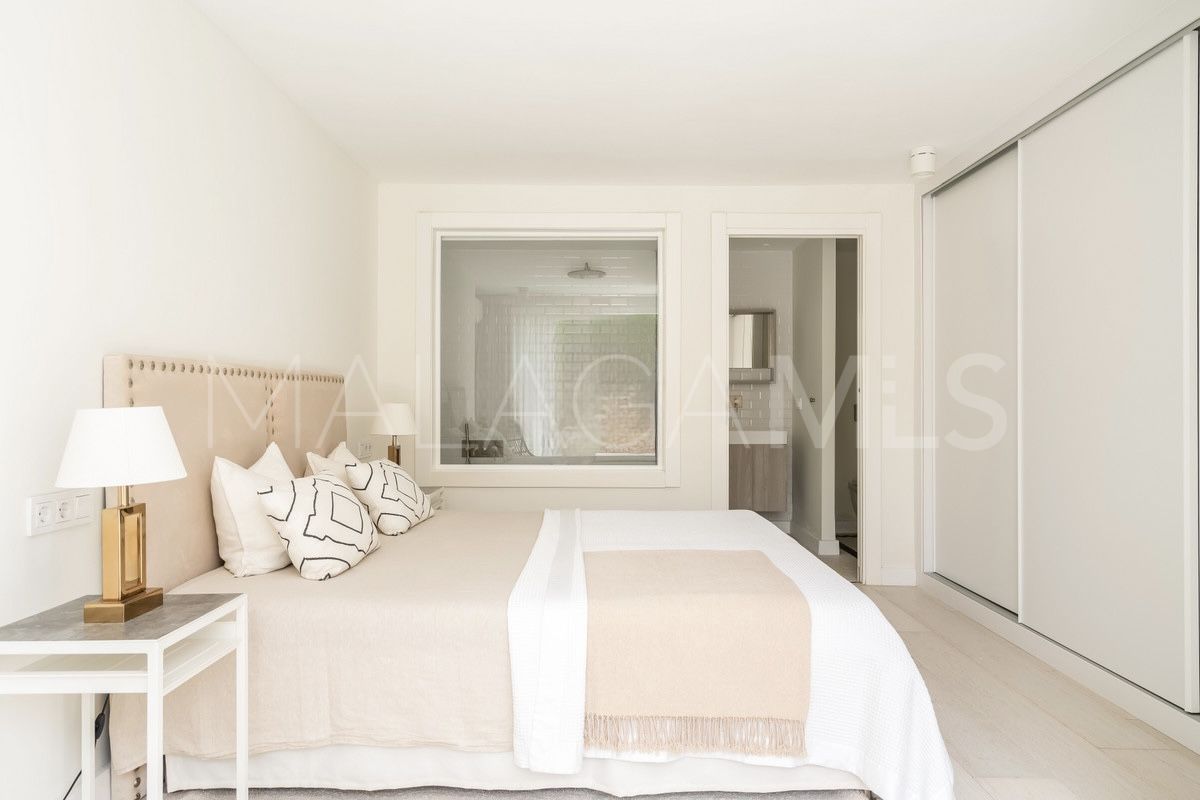Villa for sale in Los Naranjos Hill Club