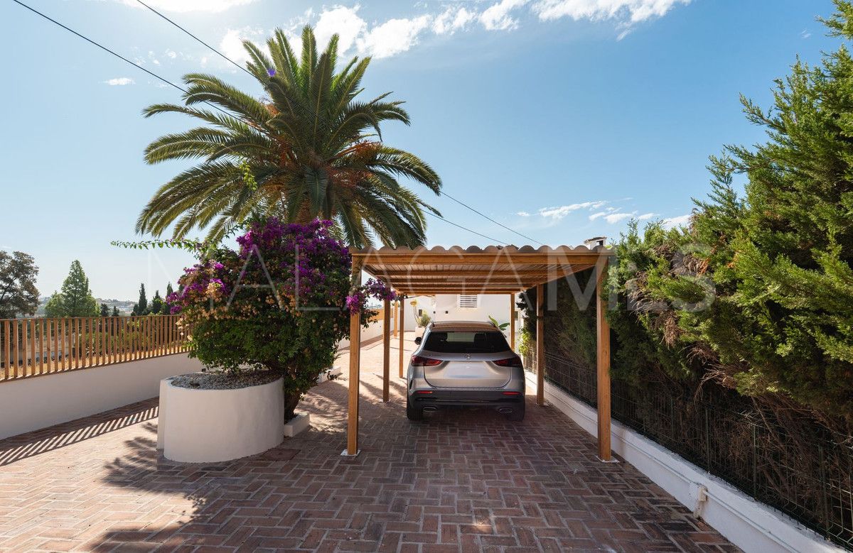 Villa for sale in Guadalmina Alta