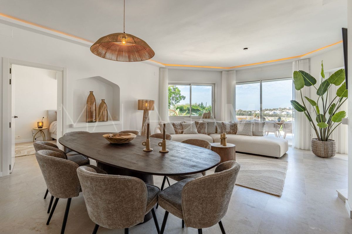 Villa for sale in Guadalmina Alta