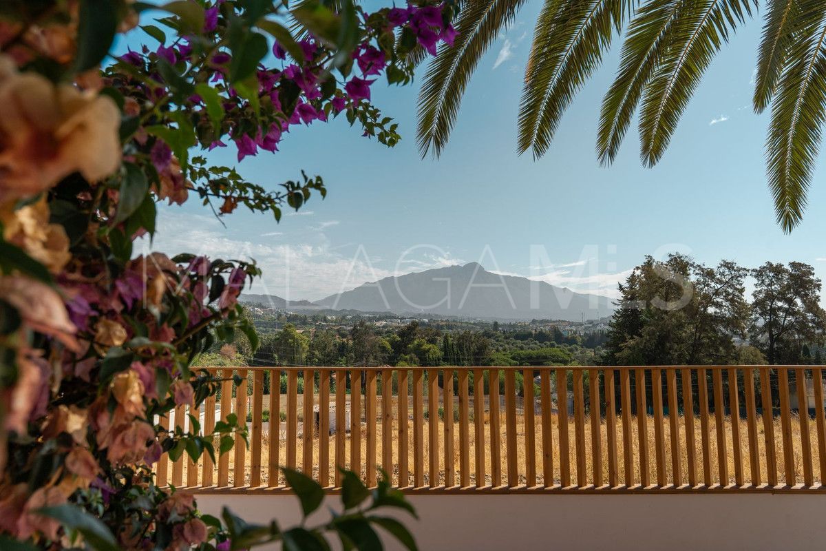 Villa for sale in Guadalmina Alta
