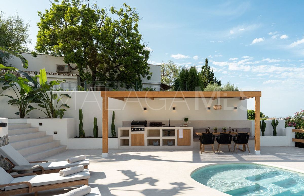 Villa for sale in Guadalmina Alta