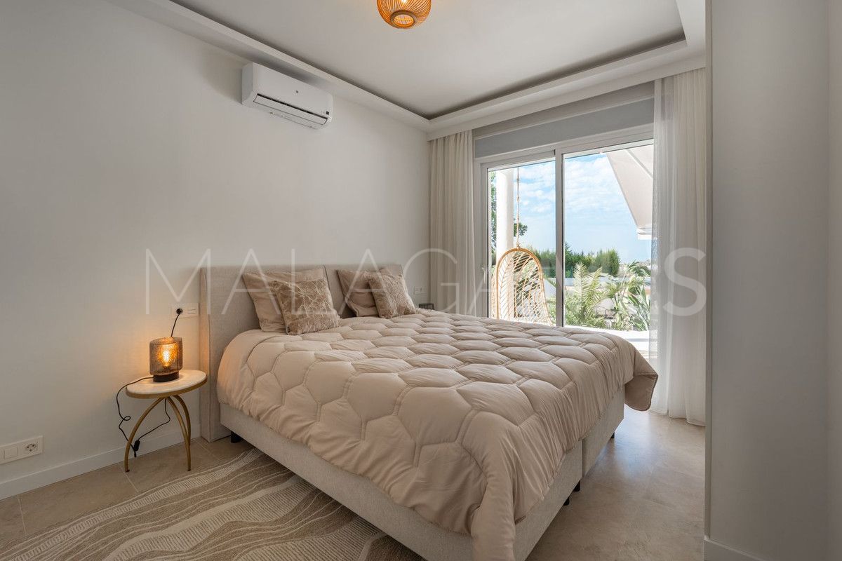 Villa for sale in Guadalmina Alta