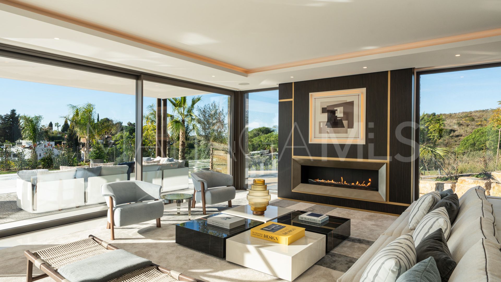 Villa for sale in Marbella Hill Club with 5 bedrooms