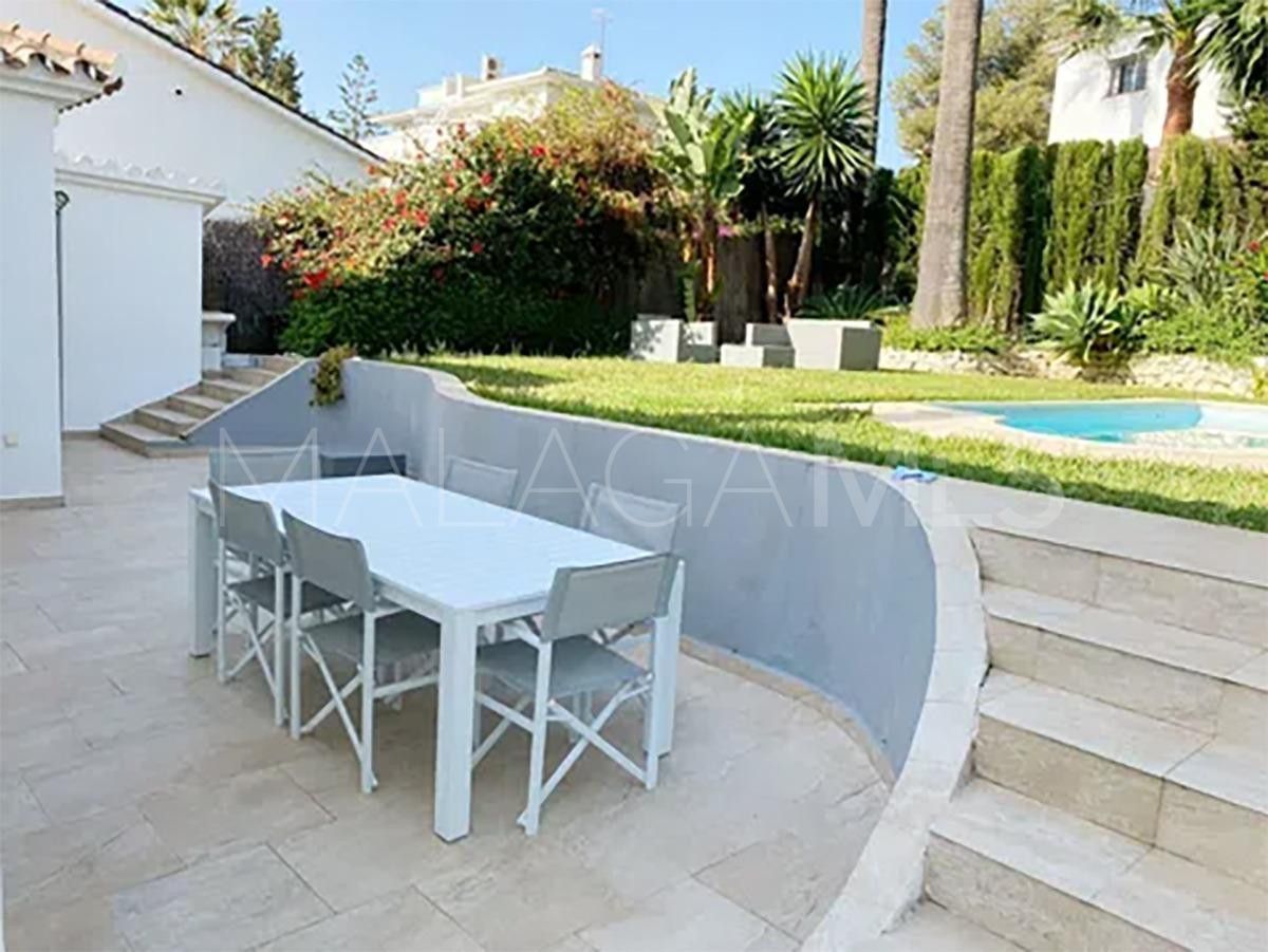 Nueva Andalucia 3 bedrooms villa for sale