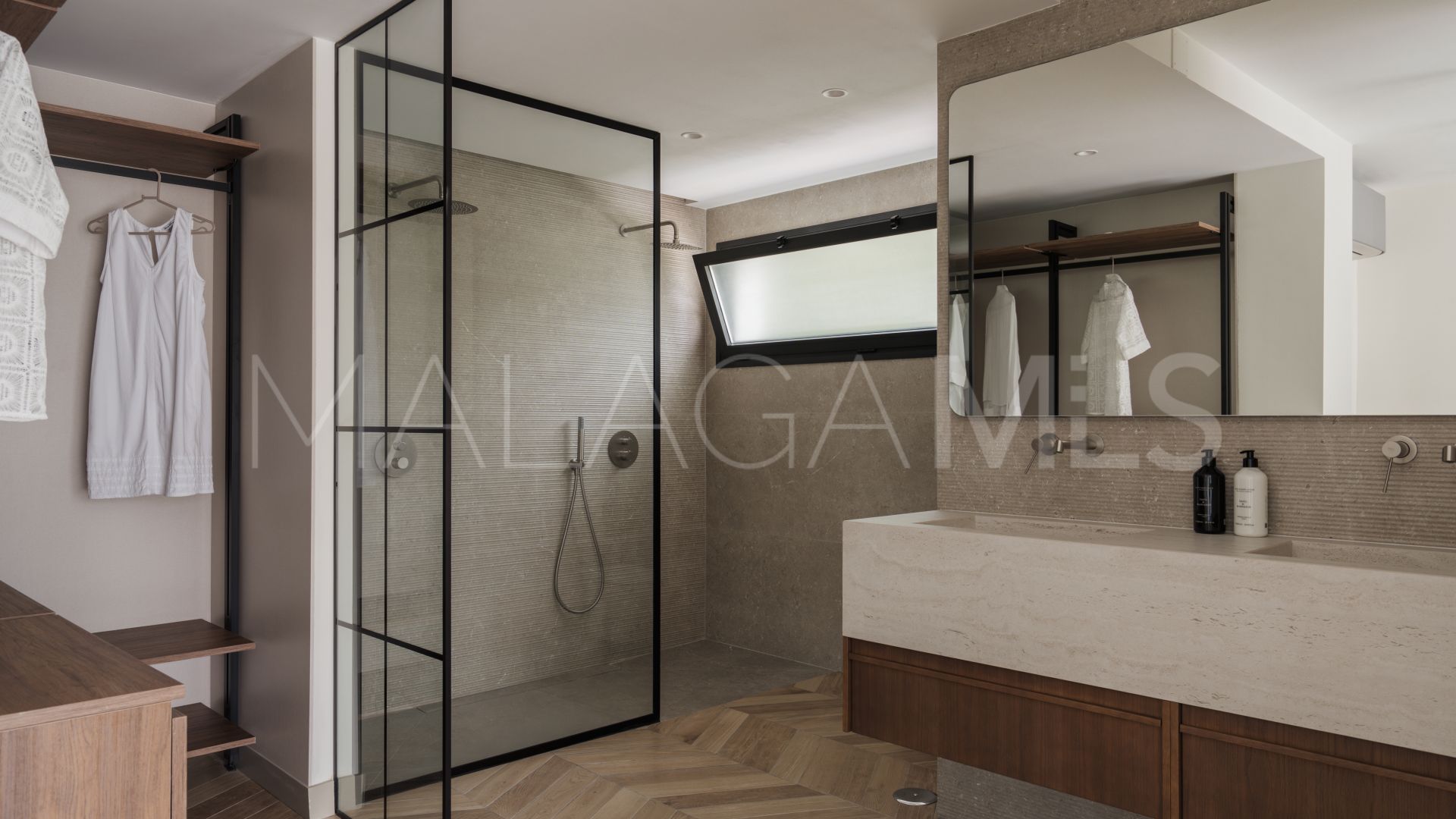 For sale villa with 5 bedrooms in Los Naranjos Hill Club