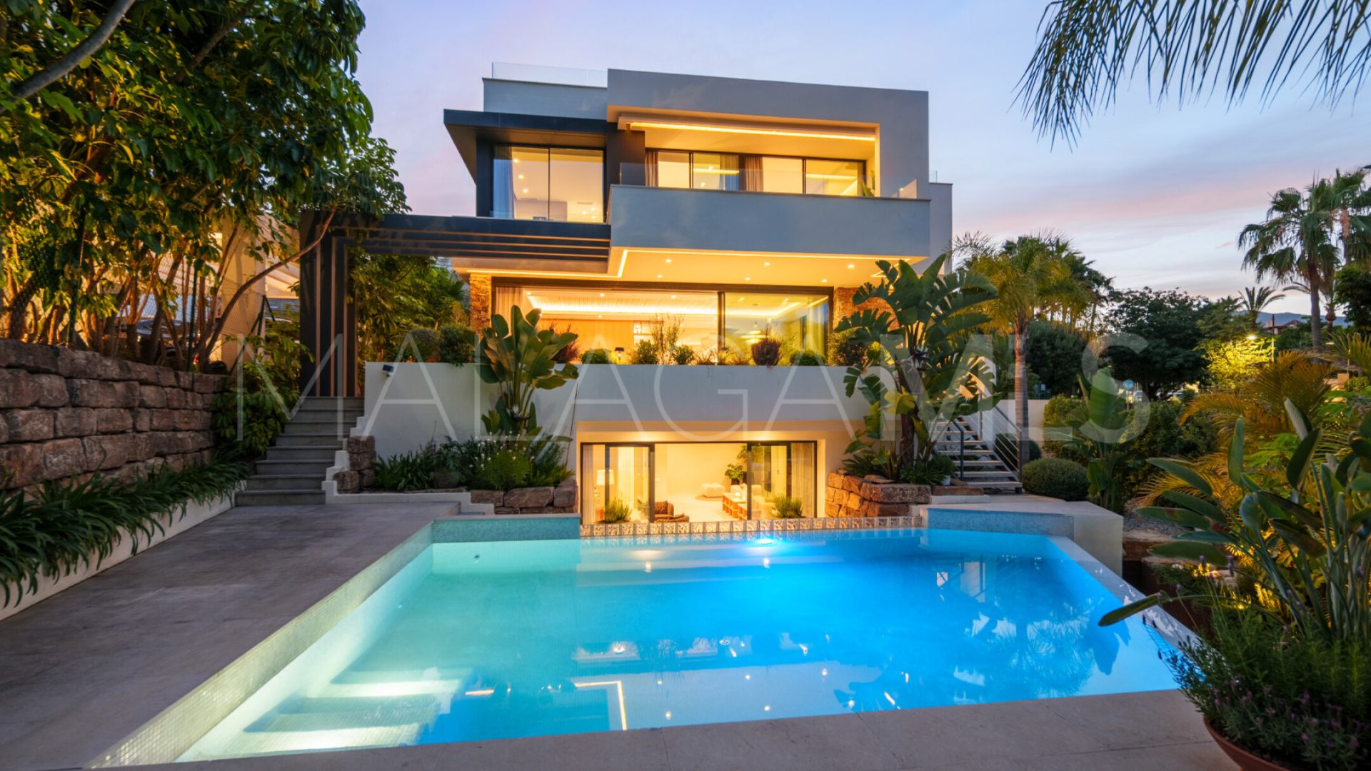 El Campanario 4 bedrooms villa for sale