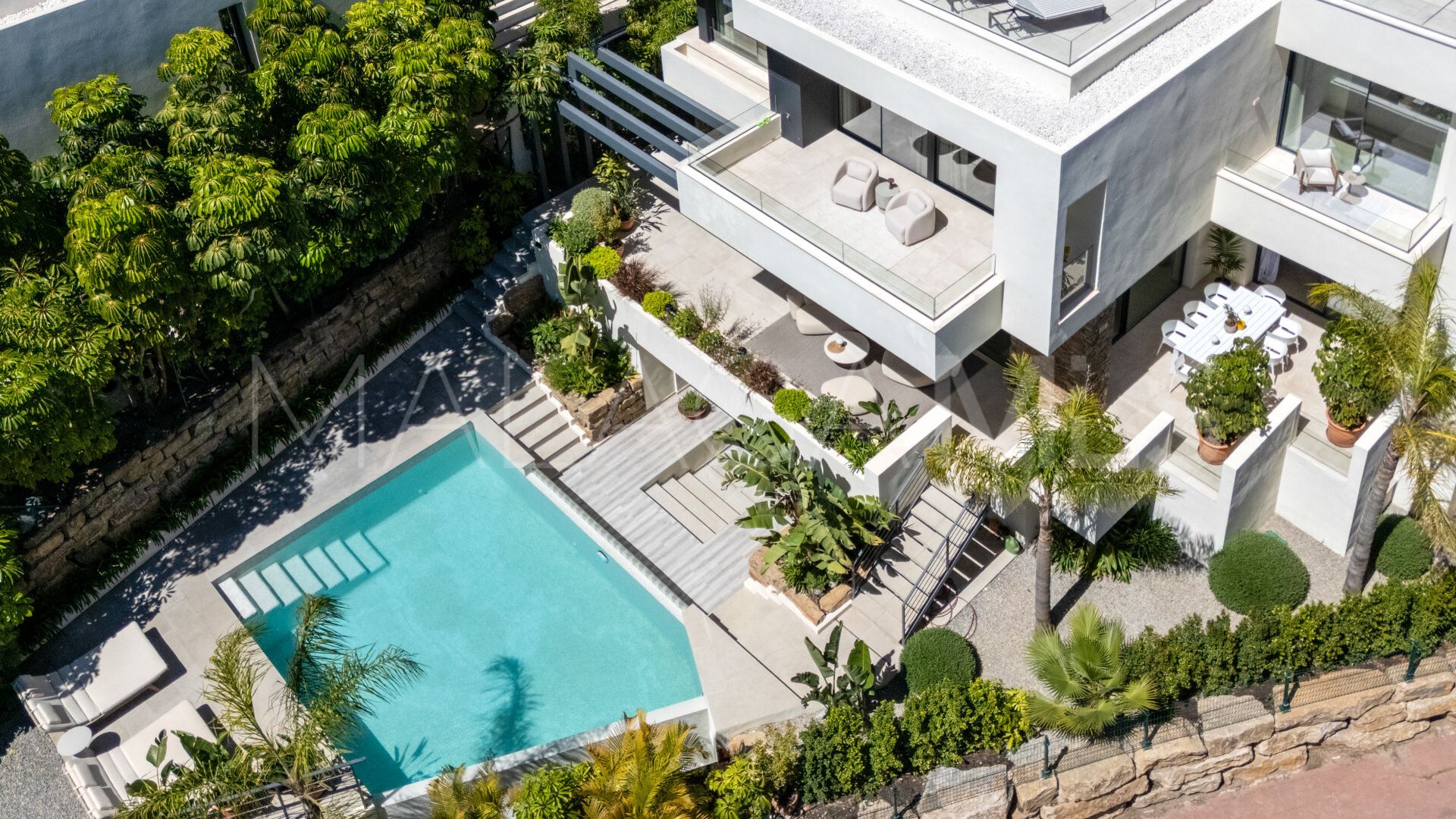 El Campanario 4 bedrooms villa for sale