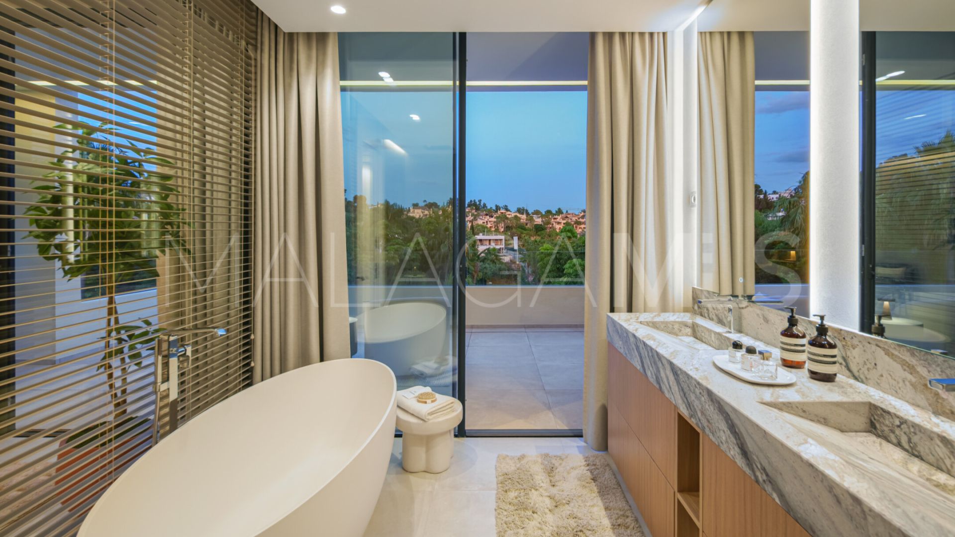 El Campanario 4 bedrooms villa for sale