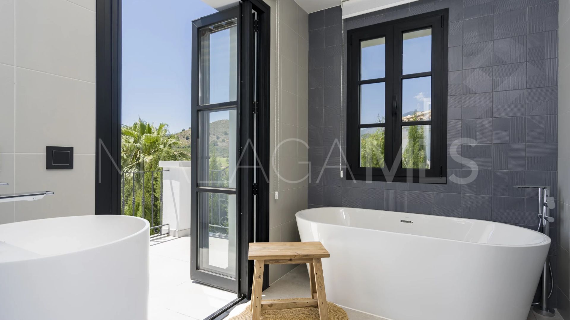 For sale Puerto del Capitan villa