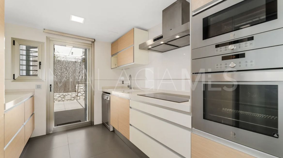 For sale villa in Las Chapas