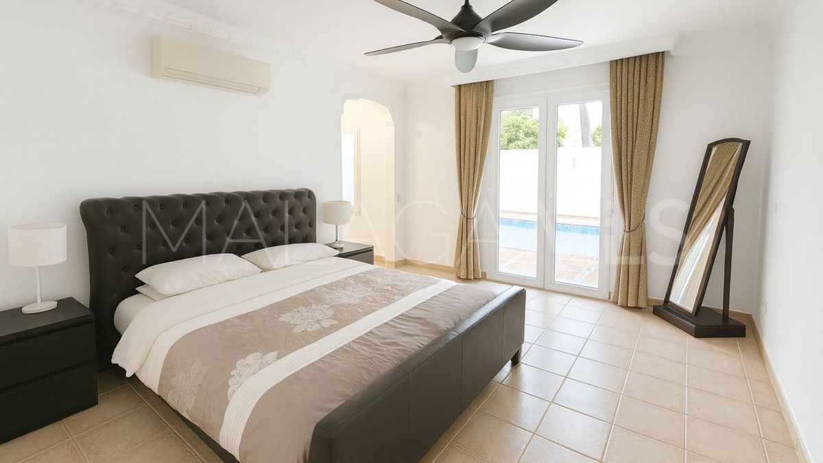 Buy El Rosario 4 bedrooms villa
