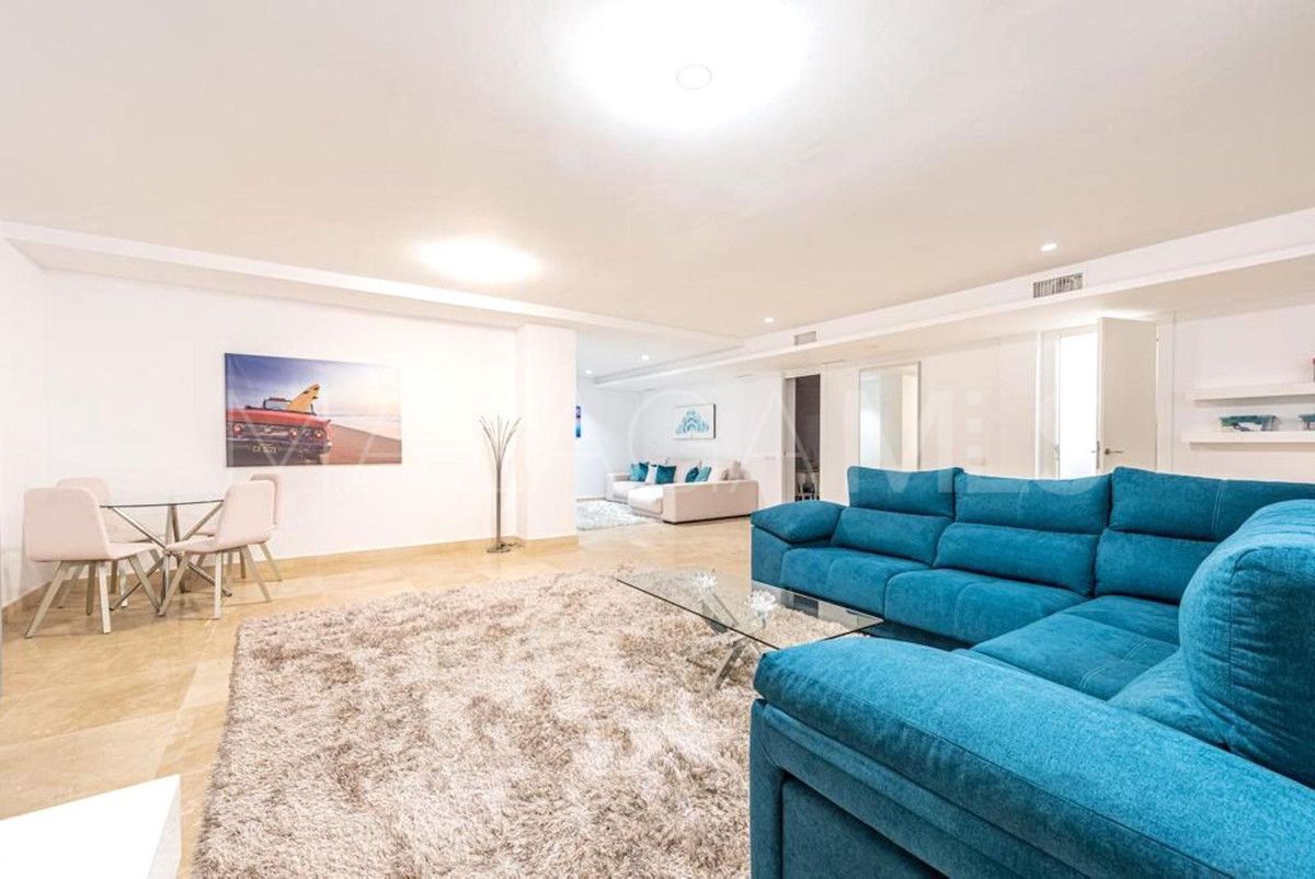 Villa for sale in Rio Real