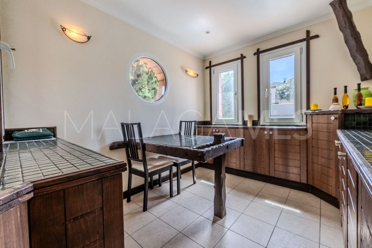 Villa for sale in El Chaparral