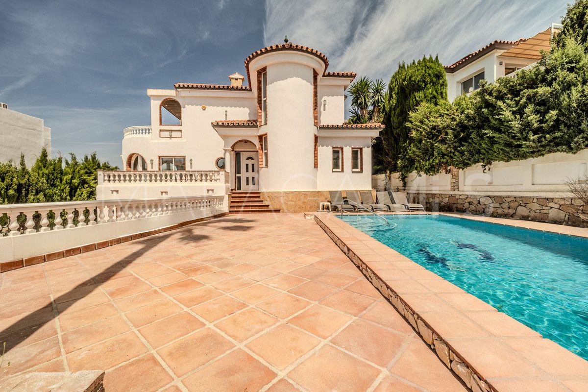 Villa for sale in El Chaparral